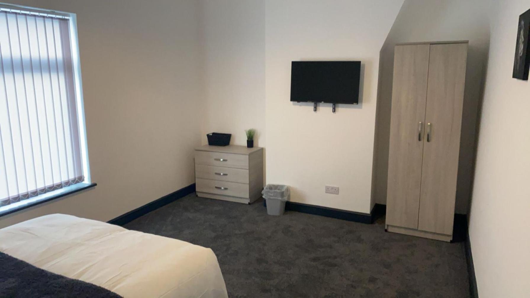 Houghton Guest House 1 Stoke-on-Trent Extérieur photo