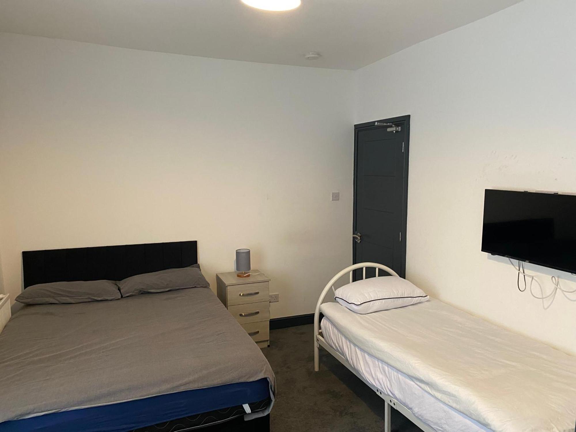 Houghton Guest House 1 Stoke-on-Trent Extérieur photo